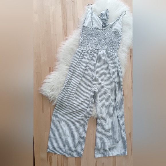 {Japna} Striped Cropped Jumpsuit - Picture 4 of 5